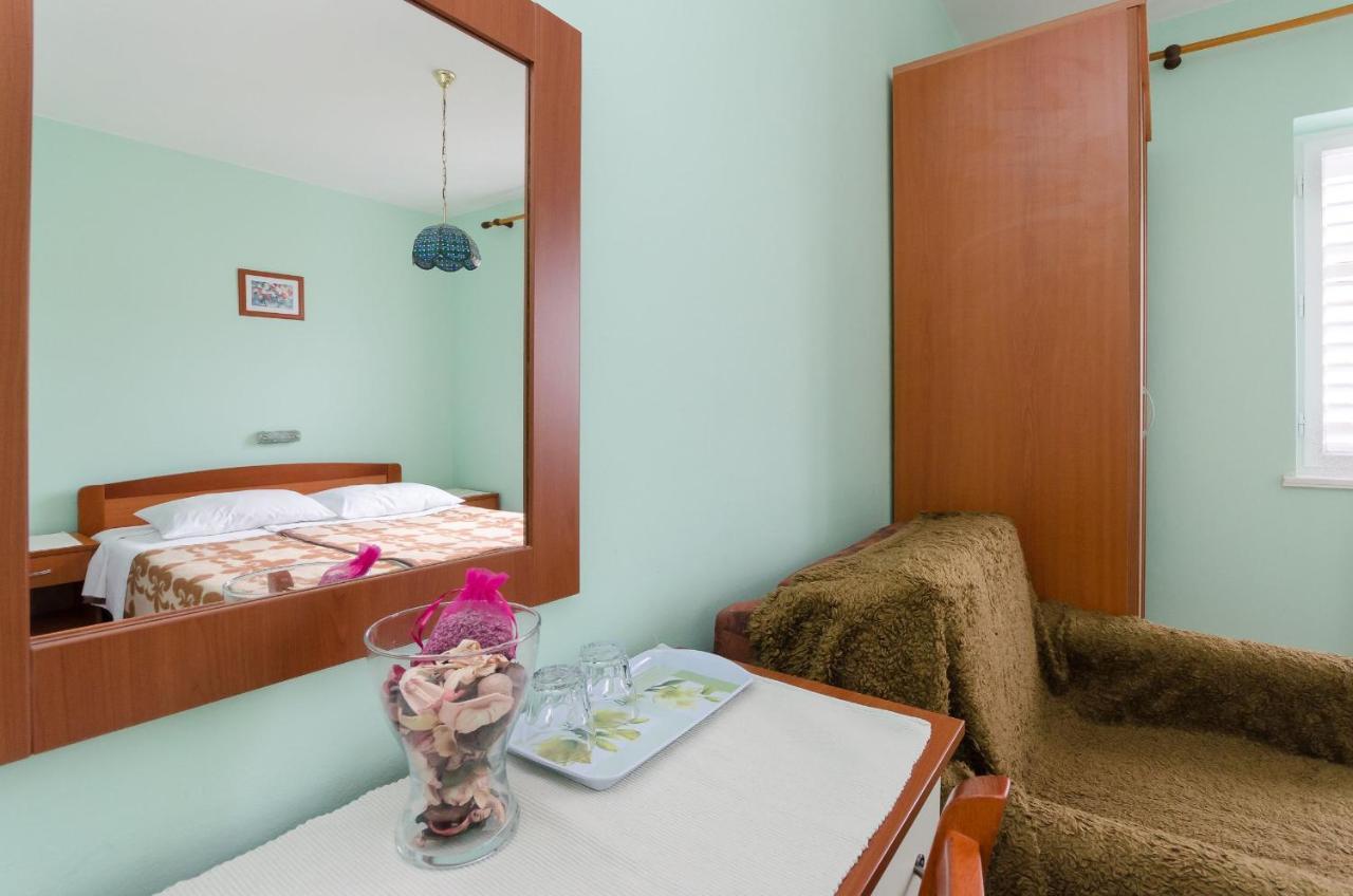 Rooms Mihaela Rab Town Luaran gambar